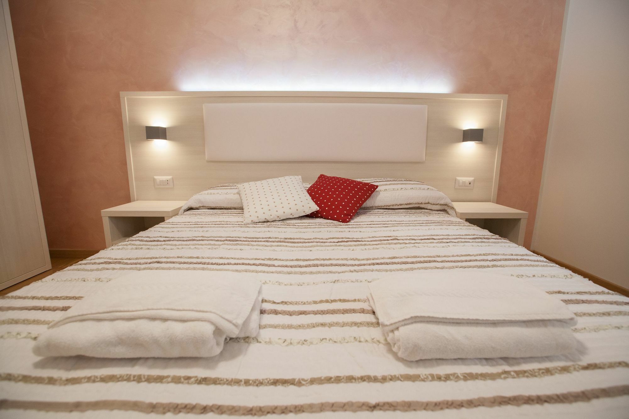 B&B Momenti Romani Luaran gambar